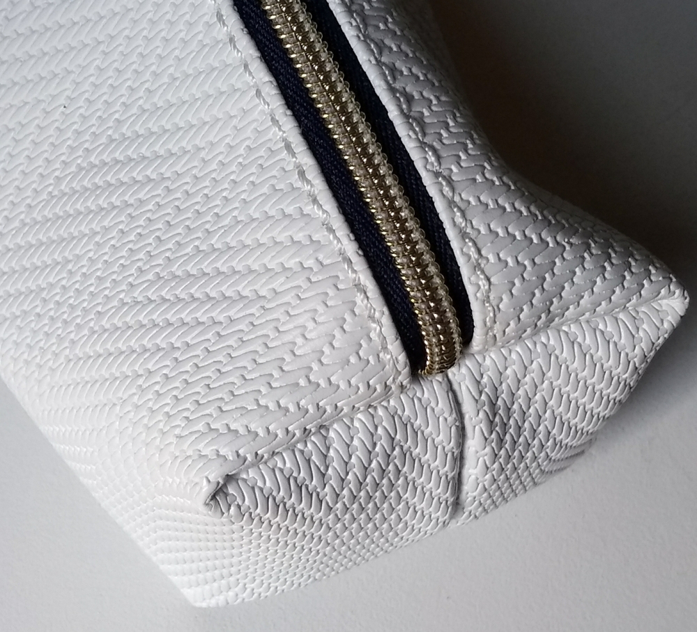 NWOT Mini Versatile Pouch - Picture 6 of 16